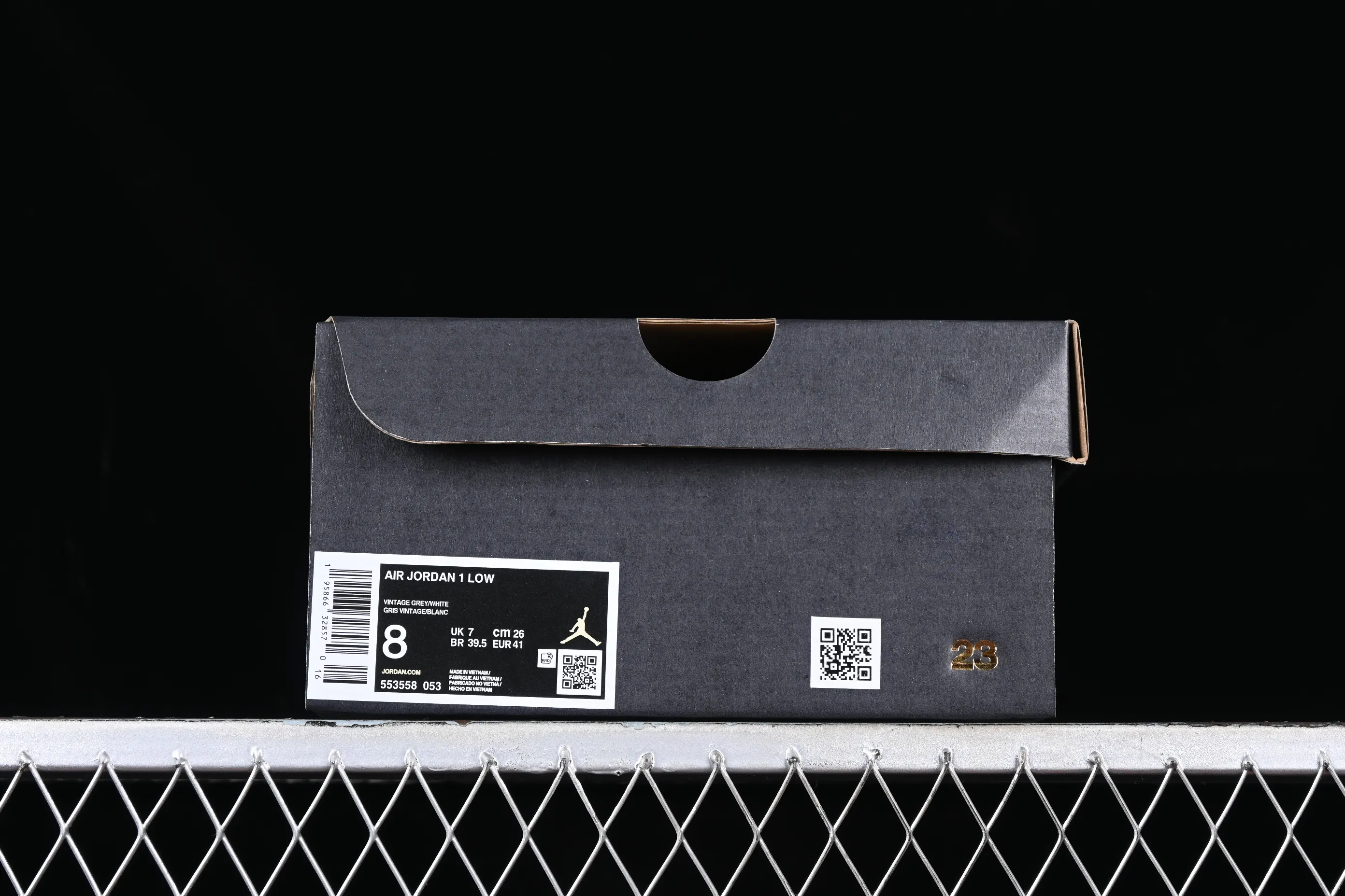 All categories Air Jordan Jordan series basketball shoes Air Jordan 1 Low Z version Air Jordan 1 Low AJ1 Joe 1 customized version strap deconstruction sports culture basketball shoes 553558-053